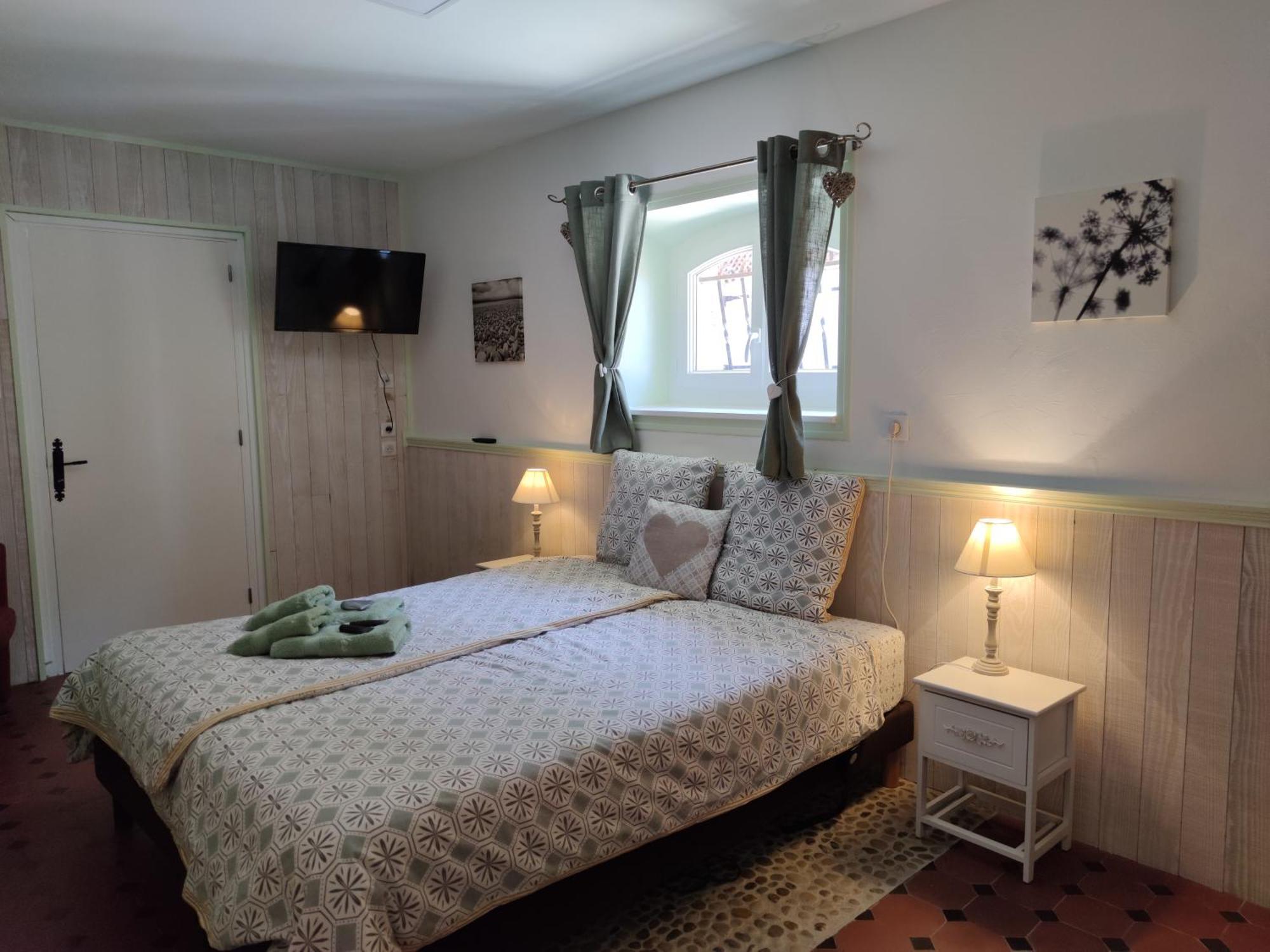 Domaine Des Pres De Joussac - Protocole Sanitaire Strict Jau-Dignac-et-Loirac